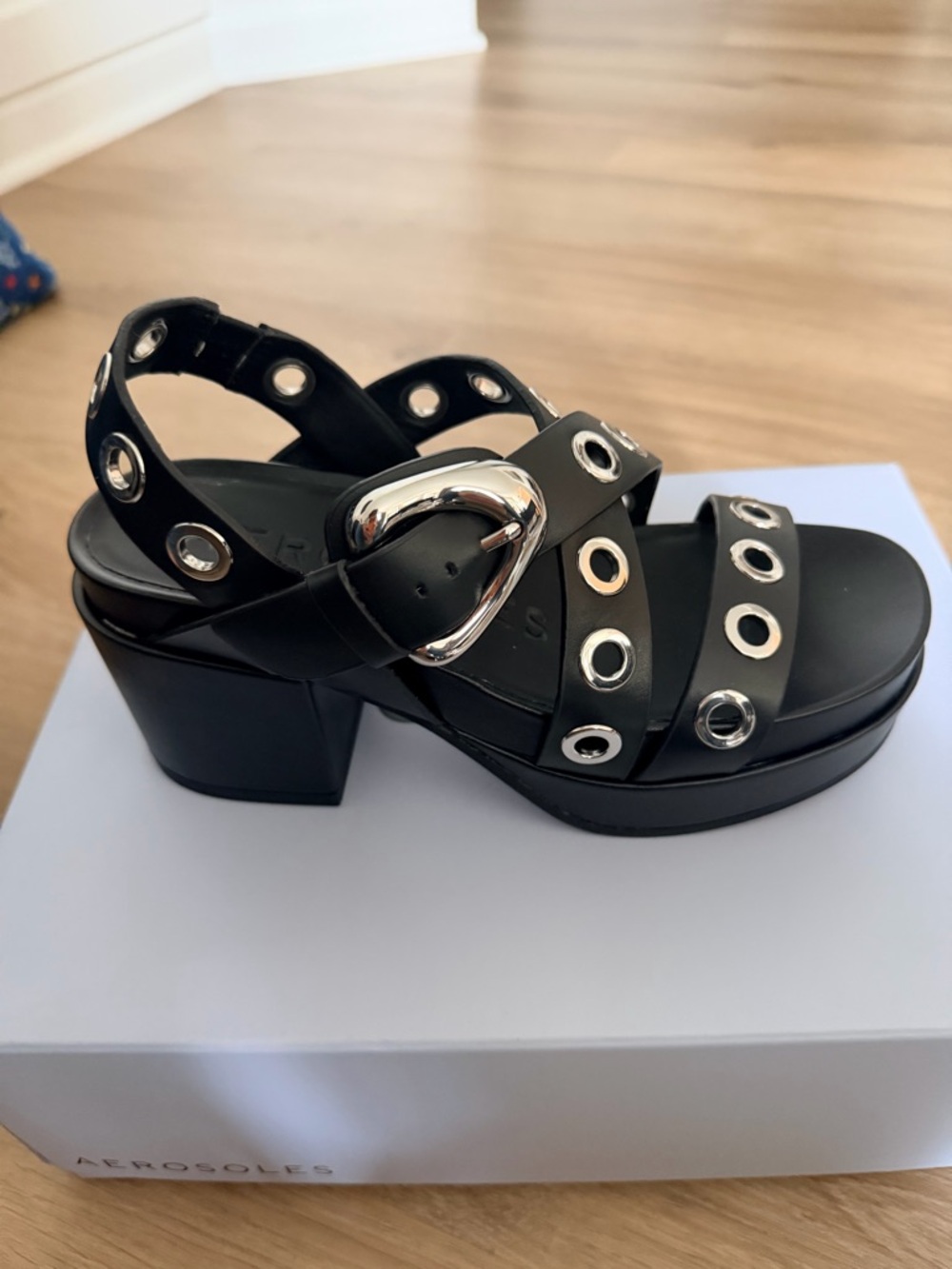 Aerosoles Cleveland Black Grommet Platform Sandals